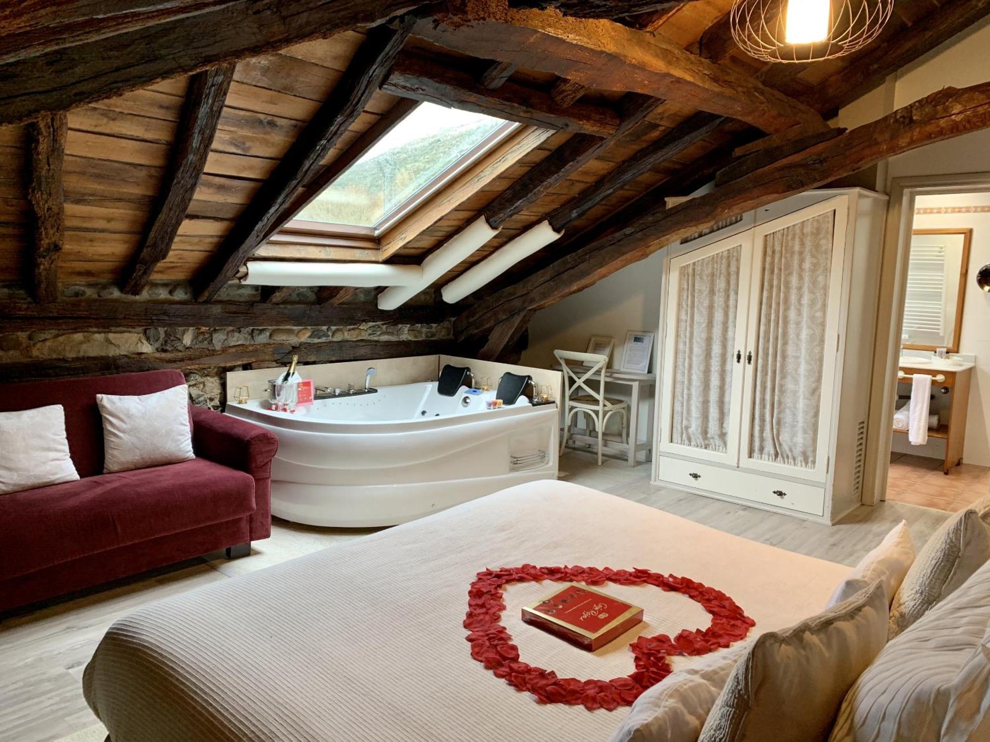 Akla Hotel Palacio Torre De Ruesga Calseca Dış mekan fotoğraf